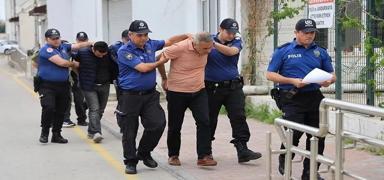 Polise silah eken CHP'li Mdrn su kayd kabark kt