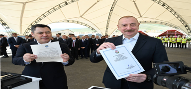 Aliyev ve Caparov Hdrl kynde ina edilecek okulun temelini att
