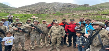 Jandarma ekipleri seferber oldu! Kaybolan ocuk uyurken bulundu