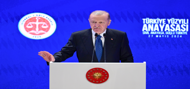 Cumhurbakan Erdoan: Asrlar bile gese darbecileri affetmeyeceiz