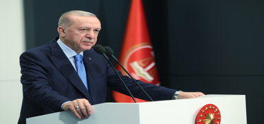 BB btesiyle Roma gezisi! Bakan Erdoan: Milletin cebinden tur yaptrmann hibir hakl gerekesi olamaz