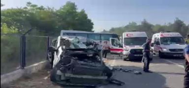 orlu'da i servisinin kart kazada 2 kii ld! ok sayda yarallar var