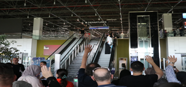 Kuzey Makedonya'dan ilk hac kafilesi yola kt