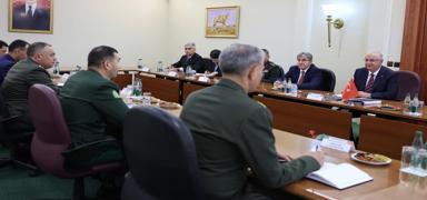 Bakan Gler, Trkmenistan Devlet Bakan Berdimuhamedov ile bir araya geldi
