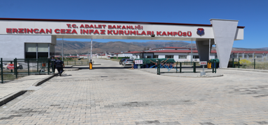 AK Parti, CHP ve dier parti temsilcilerinin olduu komisyon Erzincan'da incelemelerine balad