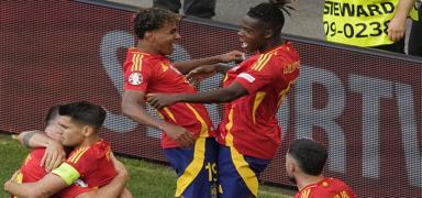 spanya yar final biletini 119'da ald!