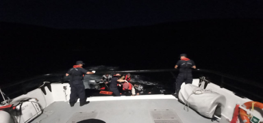 eme aklarndaki adada mahsur kalan 10'u ocuk 24 dzensiz gmen kurtarld