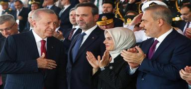Cumhurbakan Erdoan'a, KKTC'de duygulandran hediye