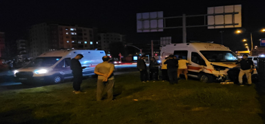 Ambulansla otomobil arpt: 6 kii yaraland