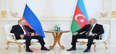 Aliyev ile gren Putin: Bar iin destee hazrz