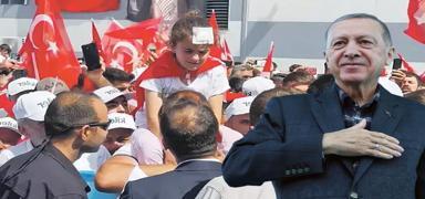 Kk Ada ailesiyle birlikte stanbul'a doru hareket etti
