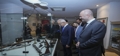 PTT Pul Mzesi'ni ziyaret eden Bakan Uralolu: Yl sonuna kadar ziyareti saysnn 100 bini geecei grlyor