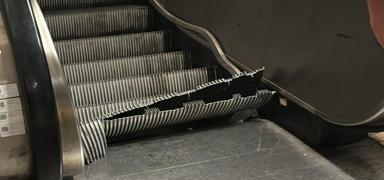 Metroda yryen merdiven panii! kiye ayrld