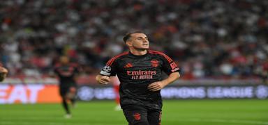 Kerem Aktrkolu'ndan Mert Hakan'a gnderme