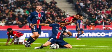 PSG zirve yarnda yara ald