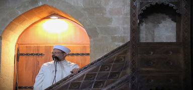 Diyanet leri Bakan Erba, Belgrad'da hutbe irat etti