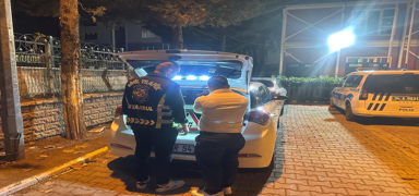 Yolu kapatan dn konvoyundaki srclere para cezas