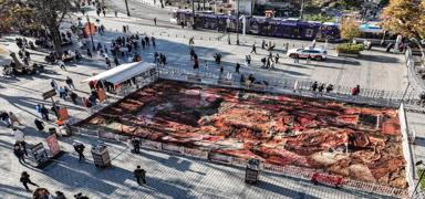 Ayasofya Meydan'ndaki enstalasyon Gazze'deki hallar hatrlatyor