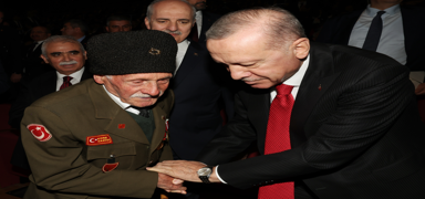 Kore Gazisi Uzun, Cumhurbakan Erdoan ile bir araya geldi