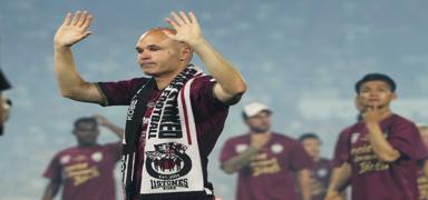 Iniesta, 'El Clasico' gsteri mayla Tokyo'da emekliliini kutlayacak