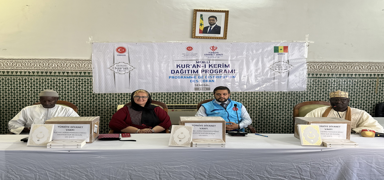 Trkiye Diyanet Vakf, Senegal'de Kur'an- Kerim yardmnda bulundu