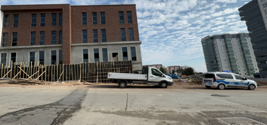 Asansr boluuna den ii hayatn kaybetti