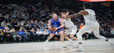 Anadolu Efes Baantrenr Mijatovic: Mcadele etmekten vazgemeyeceiz