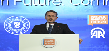 Altun: Trkiye devasa admlar att