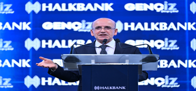 Bakan imek: Dnyada bunu baaran tek lkeyiz