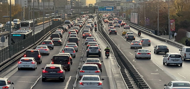 stanbul'da trafik younluu