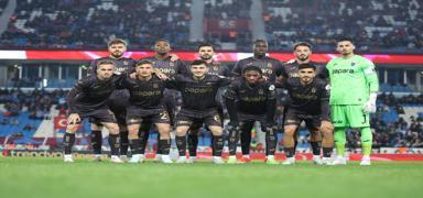 Trabzonspor, Galatasaray ma kamp kadrosunu aklad