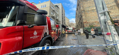 6 katl otelde yangn panii! 5 kii dumandan etkilendi