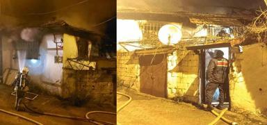 Balkesir'de yangn facias... 2 karde yanarak can verdi