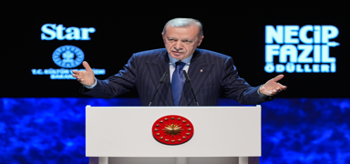 Cumhurbakan Erdoan'dan Ferdi Tayfur iin basal mesaj