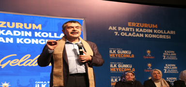 Bakan Tekin: Nasl davranacaklarn bugn CHP'li belediyelerin yaptklarndan gryoruz