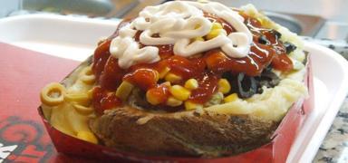 Facia! Yedi�i kumpir sonu oldu