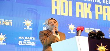 Bakan G�kta�: Kendini T�rkiye Cumhuriyeti'nden daha b�y�k g�ren adamlar var