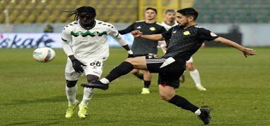 Esenler Erokspor ile Sakaryaspor puanlar� payla�t�