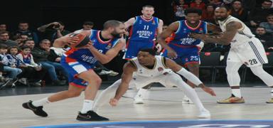 Anadolu Efes yarn Paris Basketbol deplasmannda olacak