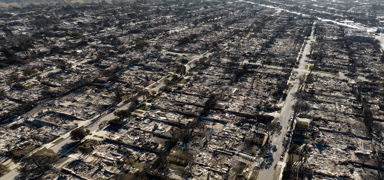 Los Angeles'ta evlerden geriye kller kald
