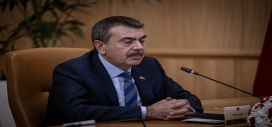 Bakan Tekin'den yaryl tatili mesaj