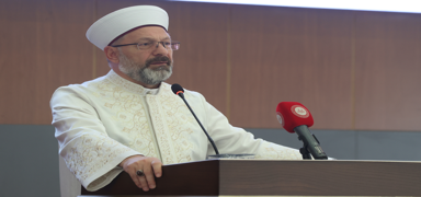 Diyanet ��leri Ba�kan� Erba�: E�itimin amac� erdemli insan yeti�tirmektir