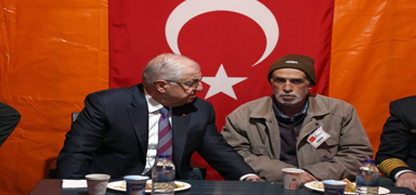 Bakan Gler'den ehit Astsubay stavu Ufuk Aknc'nn baba evine taziye ziyareti