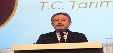 Bakan Yumakl�: En b�y�k g�c�m�z AK Parti te�kilatlar�d�r