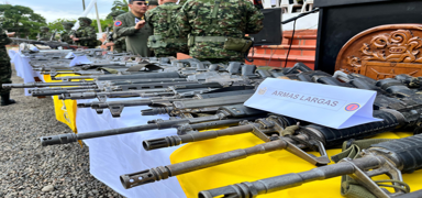 Kolombiya'da 63 silahl� �rg�t �yesi g�venlik g��lerine teslim oldu