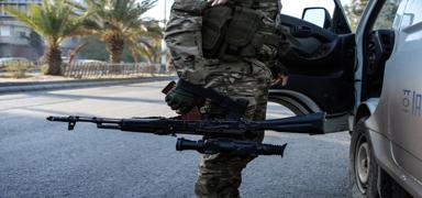 Suriye y�netimi, Hizbullah'a sevk edilmek �zere oldu�u belirtilen silahlar� ele ge�irdi