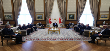 Cumhurba�kan� Erdo�an, �zbekistan ve Azerbaycanl� bakanlar� kabul etti