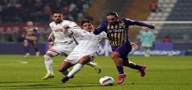 Ey�pspor 3 puan� son anlarda ald�