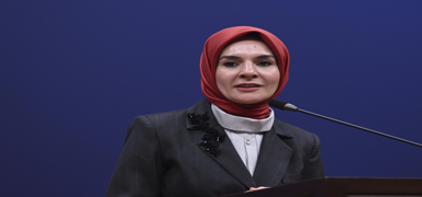 Bakan Gkta, Belika'da istismara urad iddia edilen ocuun annesiyle grt
