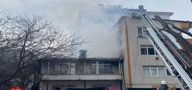 Kkekmece'de korkutan yangn! Ekipler seferber edildi